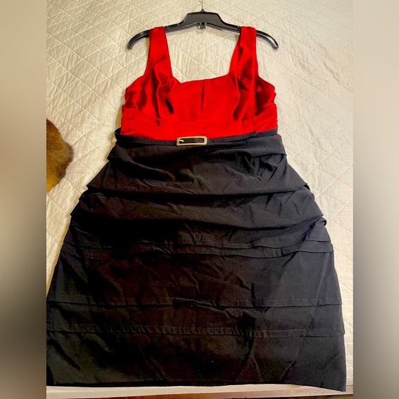 Women’s Red & Black Dress. Size XLG - Picture 2 of 8